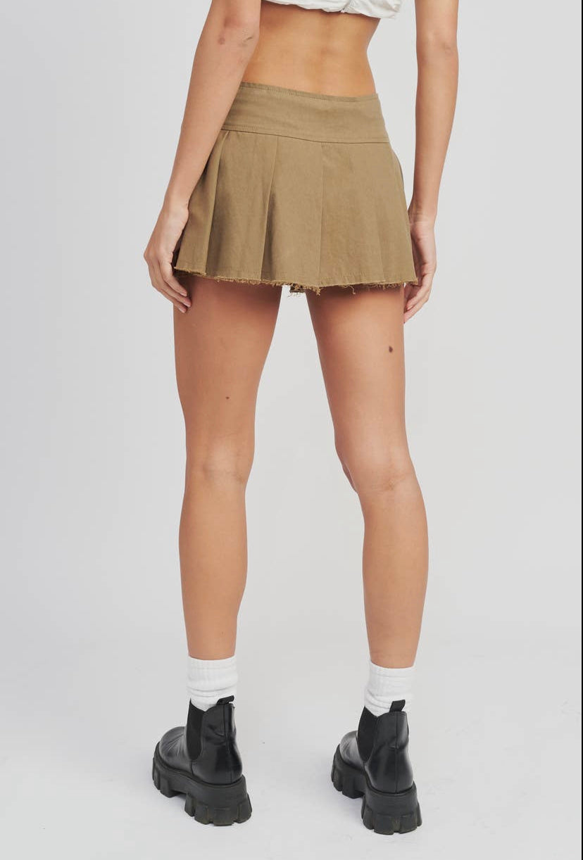 HOT TOPIC MINI SKIRT (OLIVE)