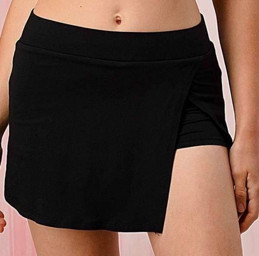 HEARTBREAKER SLIT SKORT (BLACK)